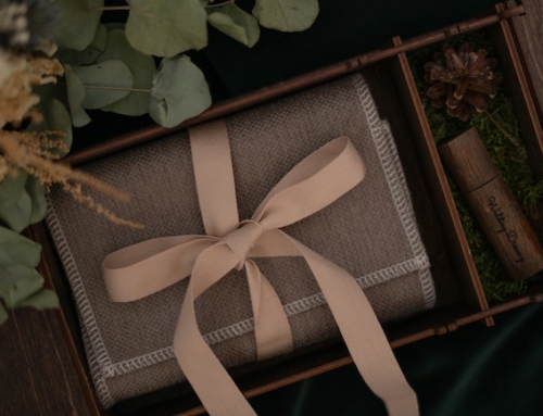 Bridal Party Gifts: Thank Your Closest Friends and Family